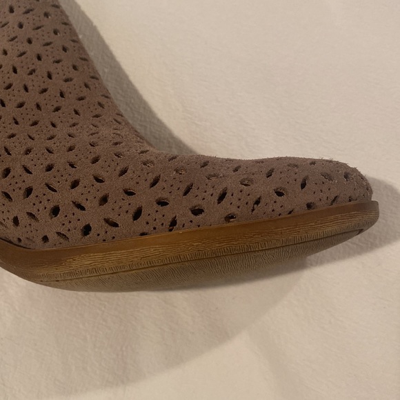 Like New~ Lucky Brand “Bergyn” perforated bootie - Picture 9 of 10